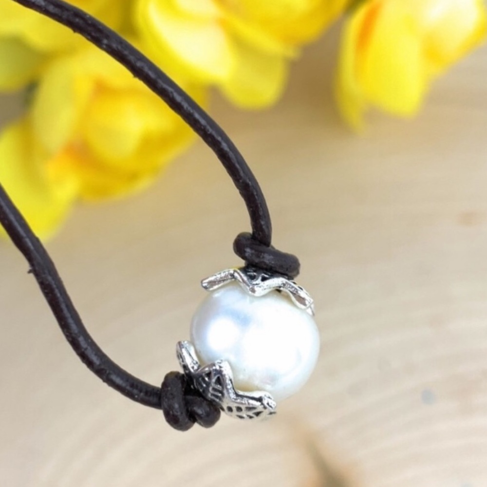 3/$30 Single Pearl & Bead Caps Choker